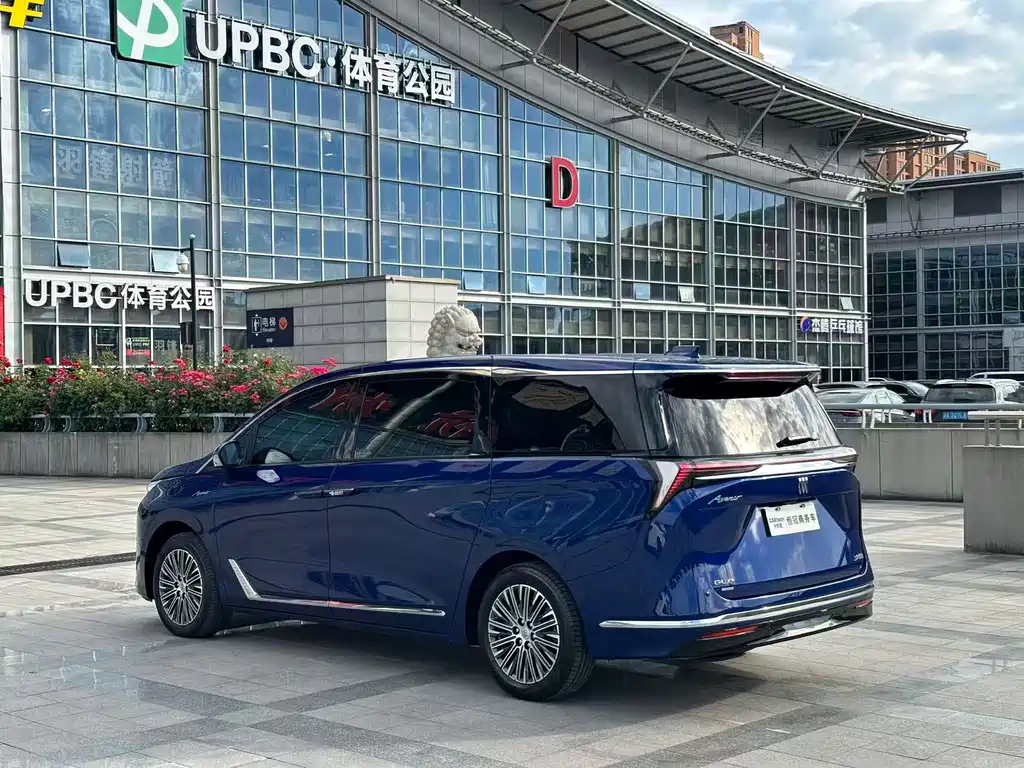 Buick GL8 PHEV 2024 Avenir Luxury Edition 6-seater