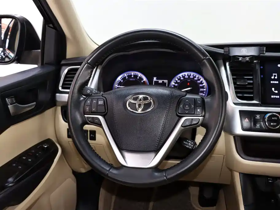 2018 Toyota Highlander 2.0T AWD Prestige Edition 7-Seater China V