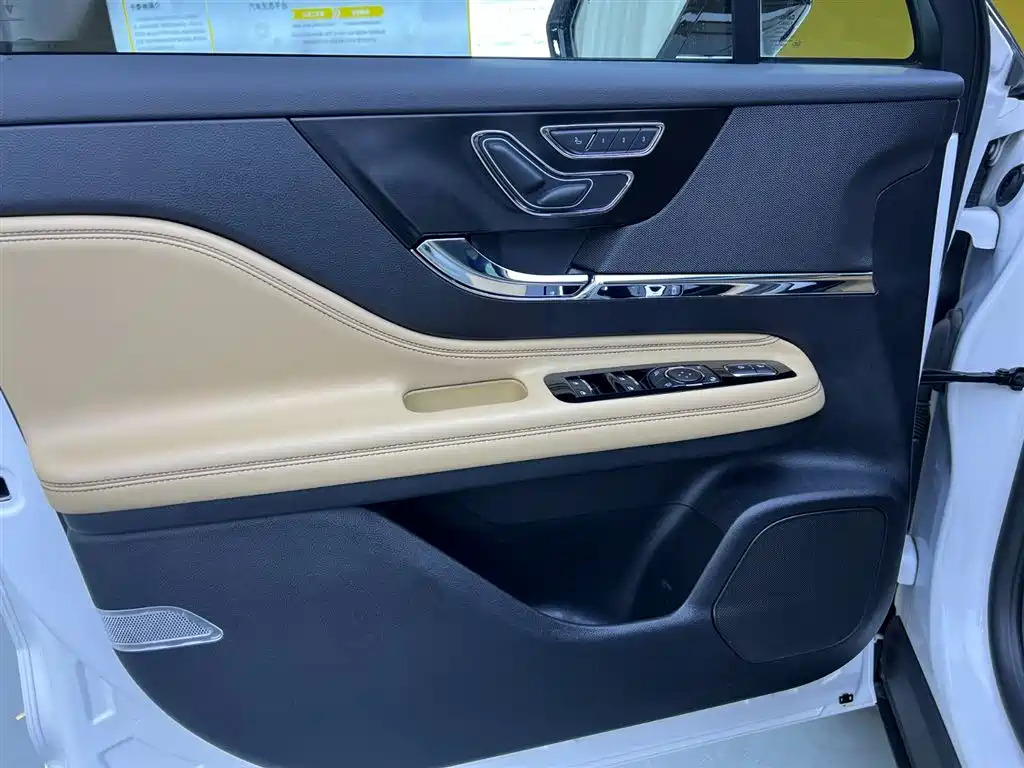 Lincoln Corsair 2022 2.0T FWD Elegant Edition