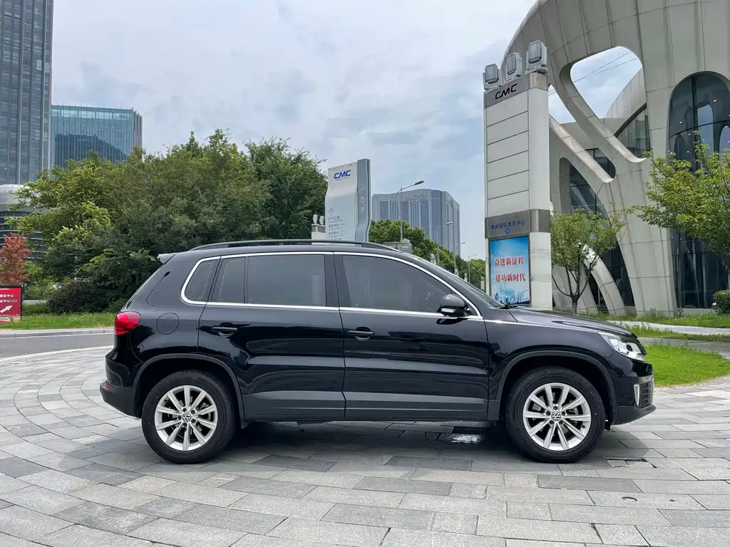 Volkswagen Tiguan 2017 300TSI Automatic FWD Silk Road Fashion Edition