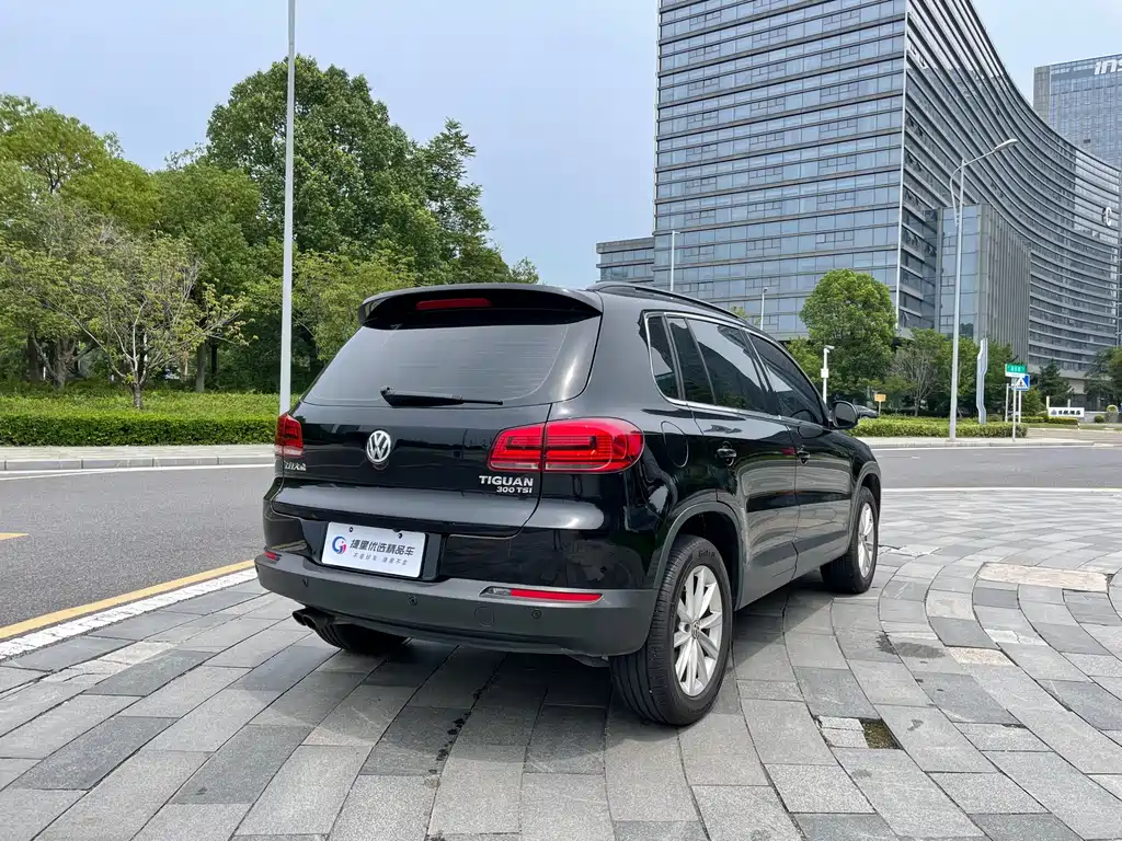 Volkswagen Tiguan 2017 300TSI Automatic FWD Silk Road Fashion Edition