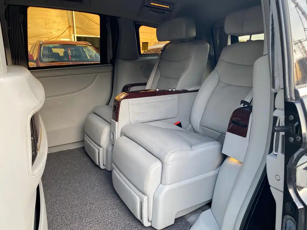 Master CEO 2013 2.2T Executive Edition