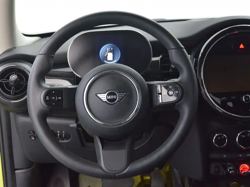 MINI Cooper Artist 2023