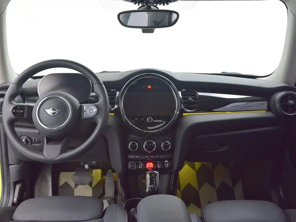 MINI Cooper Artist 2023