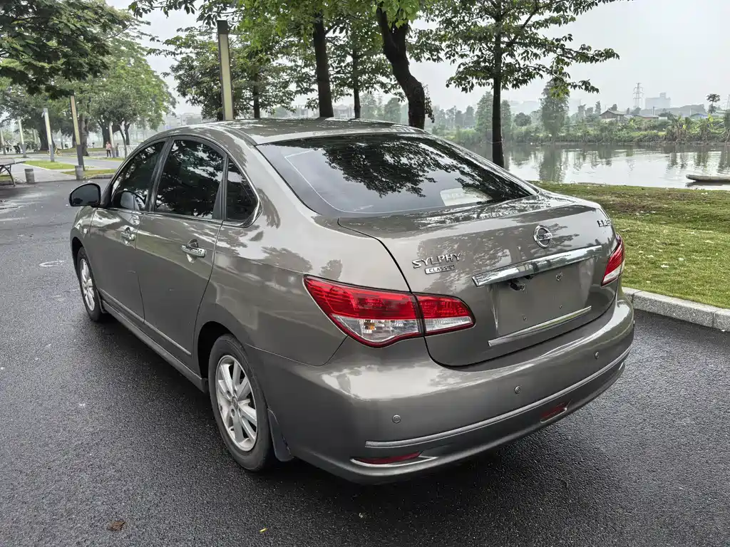 Nissan Sylphy 2016 Classic 1.6XE Automatic Leading Edition