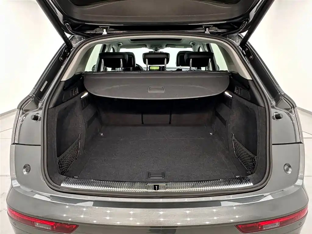 Audi Q5L 2022 40 TFSI Luxury Dynamic Edition