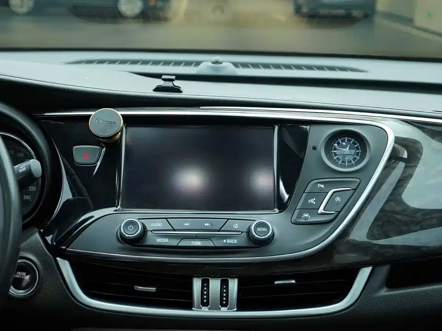 Avenir Plus 2016 28T 4WD Luxury Edition