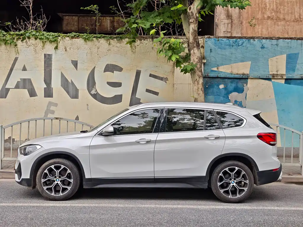 BMW X1 2022 sDrive25Li Leading Edition