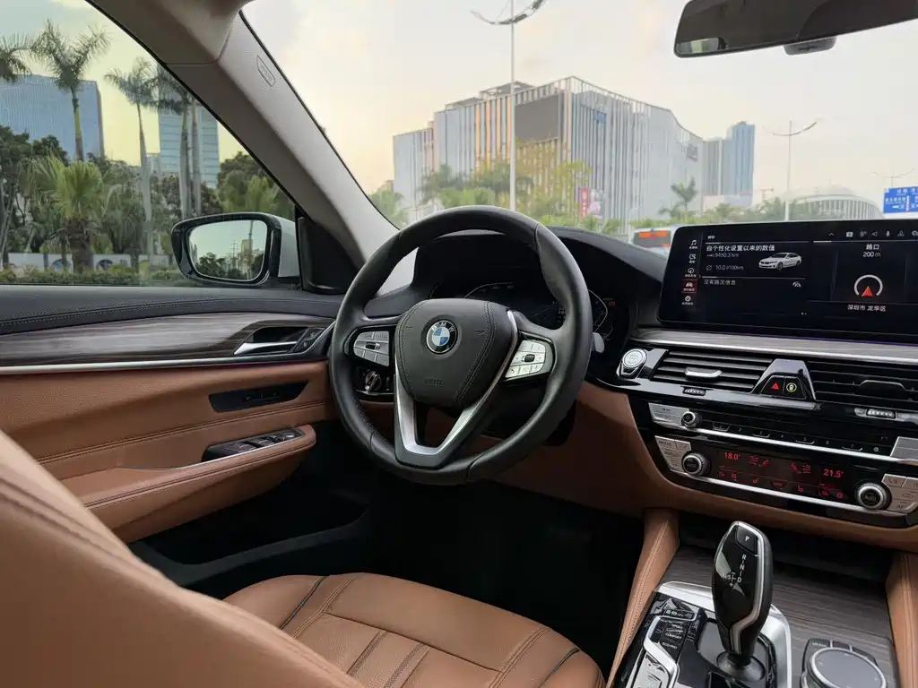 BMW 6 Series GT 2021 630i Luxury Design Package