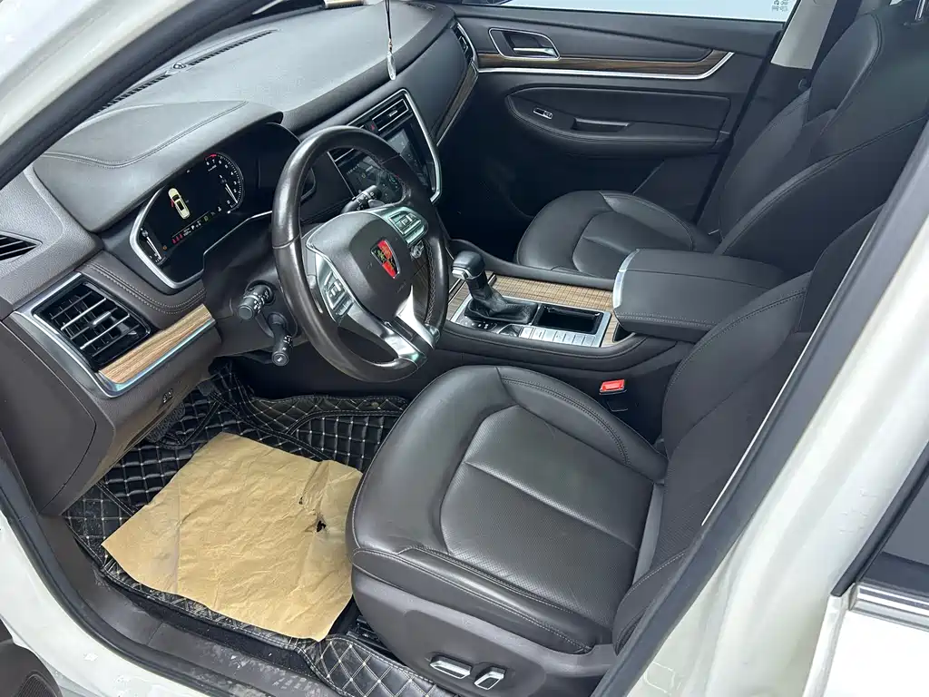 Roewe RX8 2019 30T 2WD Flagship Edition