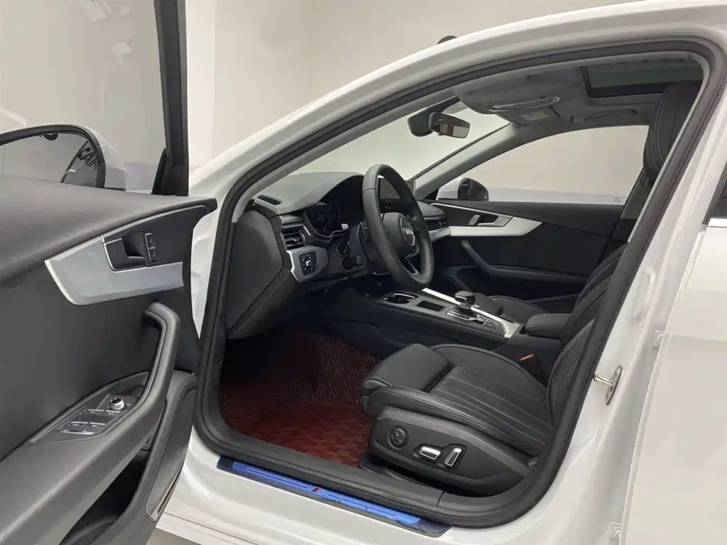 Audi A4L 2024 40 TFSI Fashion Dynamic