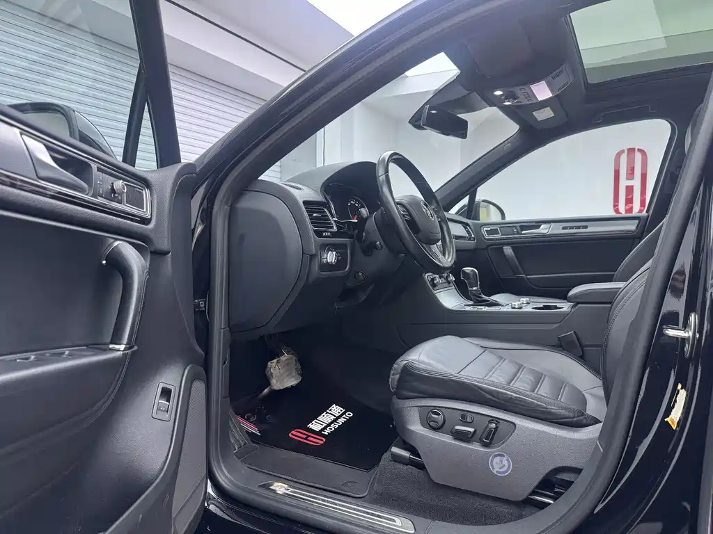 Volkswagen Touareg 2016 3.0TSI R-Line