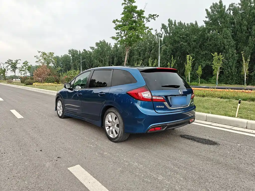 Honda Jade