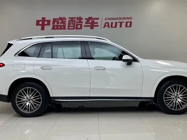 Mercedes-Benz GLC 300 L 4MATIC Dynamic Edition 5-Seater (2023 Facelift)