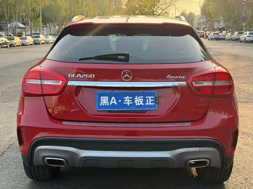 Mercedes-Benz GLA 2015 GLA 260 4MATIC