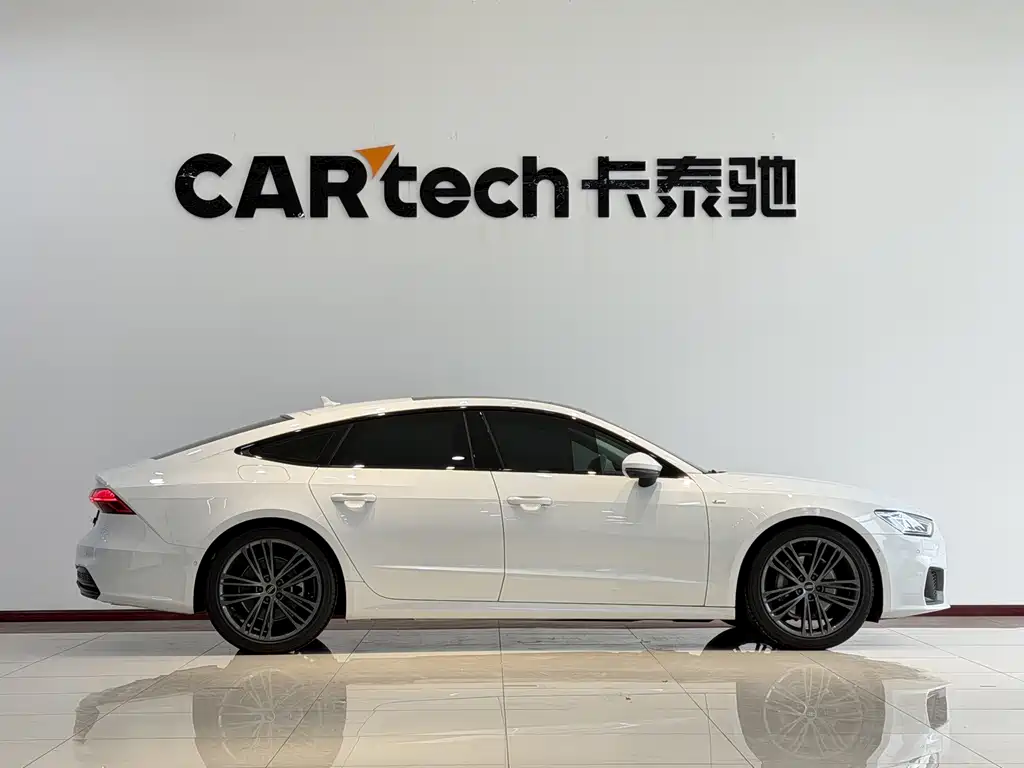 Audi A7 2023 45 TFSI Premium Selection
