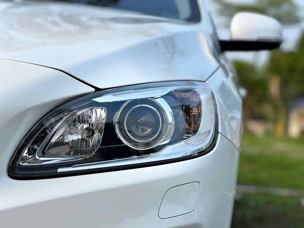 Volvo S60L 2019 T5