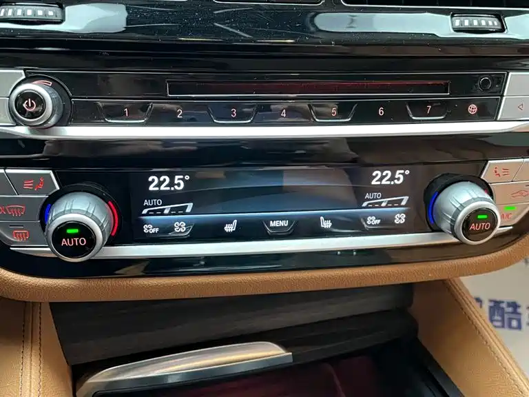 BMW 6 Series GT 2018 630i Luxury Design Package