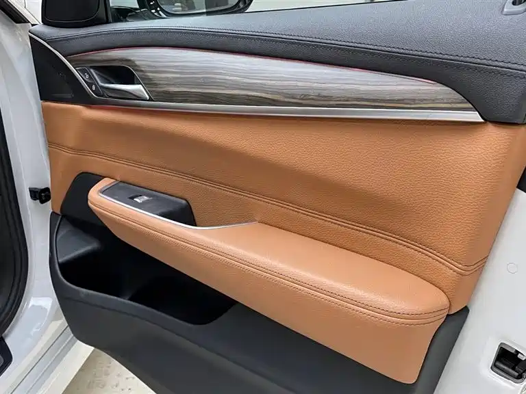 BMW 6 Series GT 2018 630i Luxury Design Package