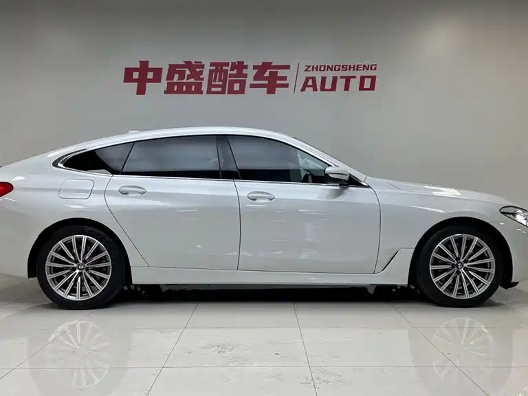 BMW 6 Series GT 2018 630i Luxury Design Package