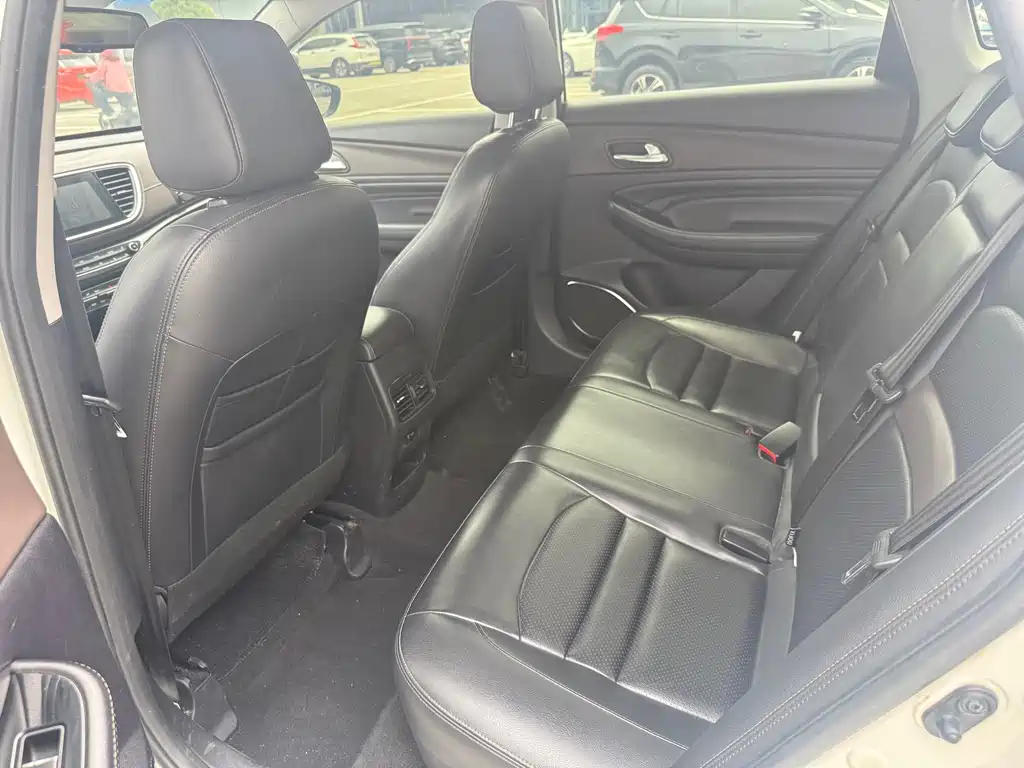 Trumpchi GA4 2018 200T Automatic Exclusive Edition