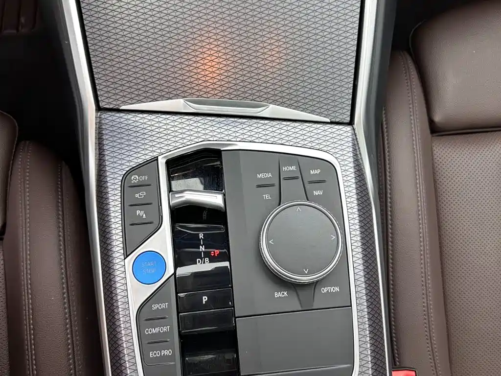 BMW i3 2025 eDrive 40 L M Sport Night Package