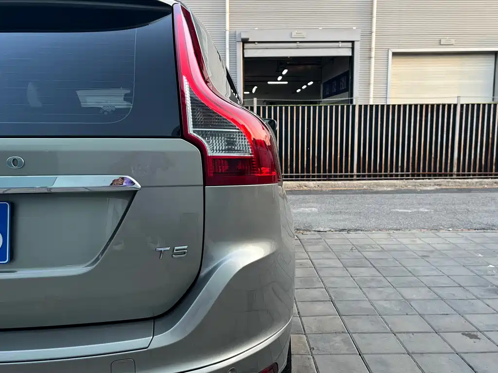Volvo XC60 2016 T5 Zhiyuan Edition