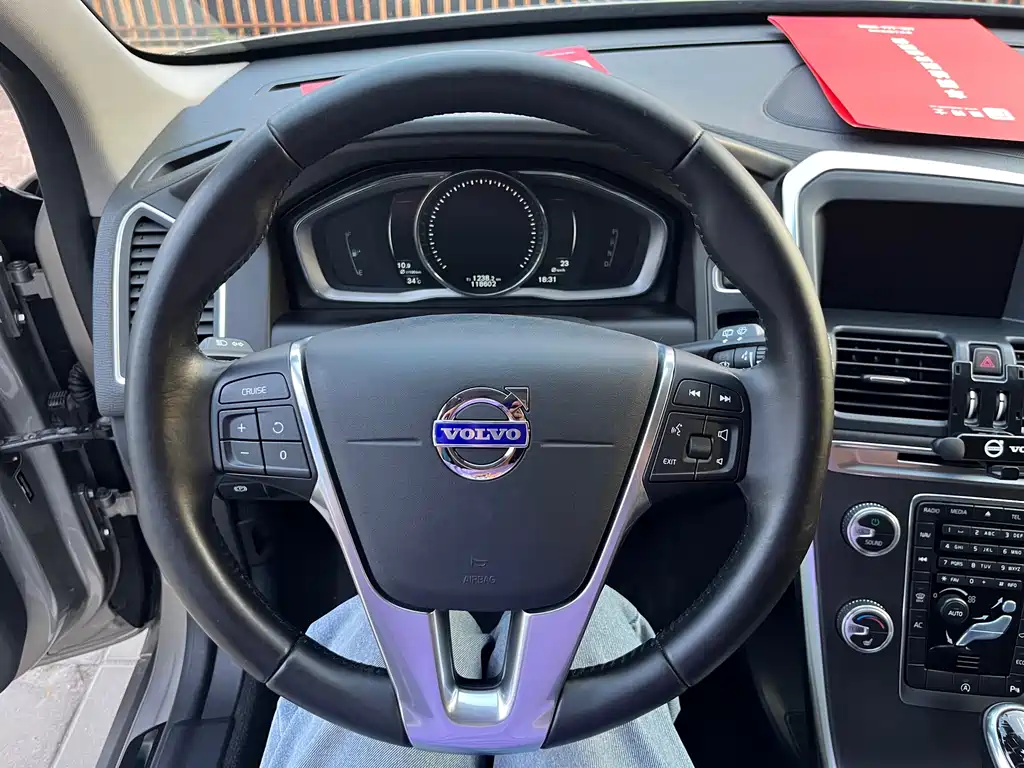 Volvo XC60 2016 T5 Zhiyuan Edition