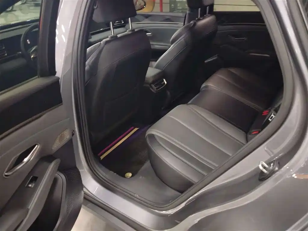 BYD Qin L 2024 DM-i 120KM Chao Yue Edition
