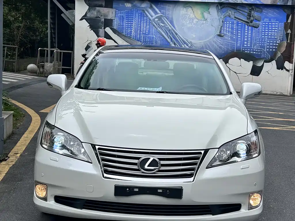 Lexus ES 2012 240 Special Limited Edition