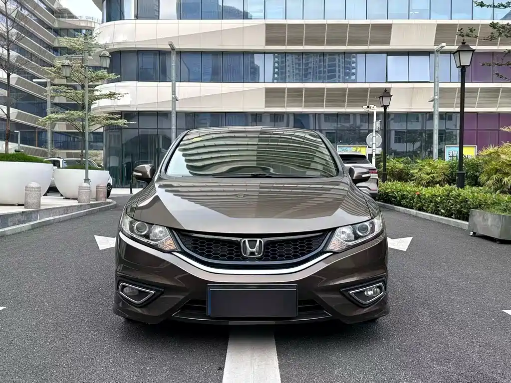 Honda Jade 2013 1.8L Automatic Comfort Edition 5-seater