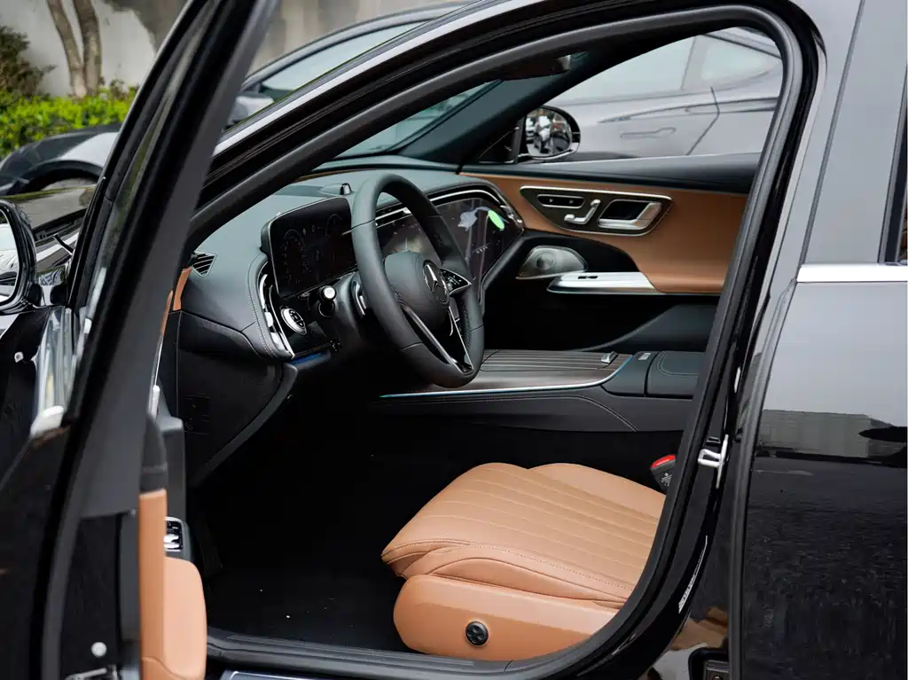 Mercedes-Benz E-Class 2026 E 300 L Luxury