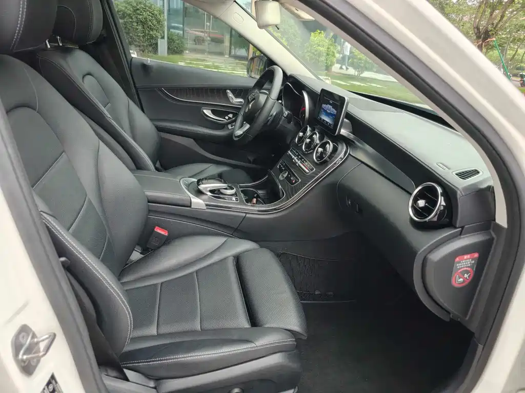 Mercedes-Benz C-Class 2016 C 180 L Sport