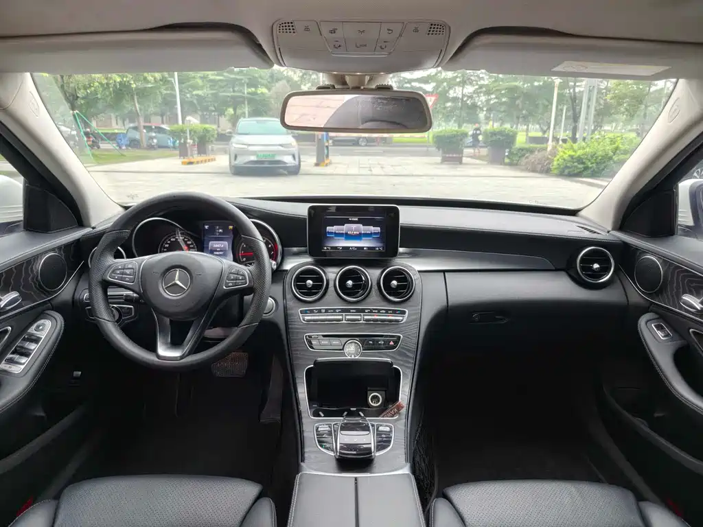 Mercedes-Benz C-Class 2016 C 180 L Sport