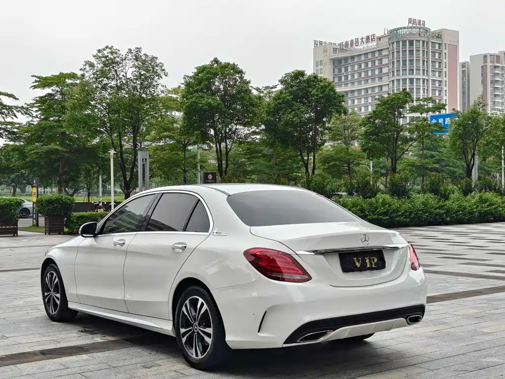Mercedes-Benz C-Class 2016 C 180 L Sport