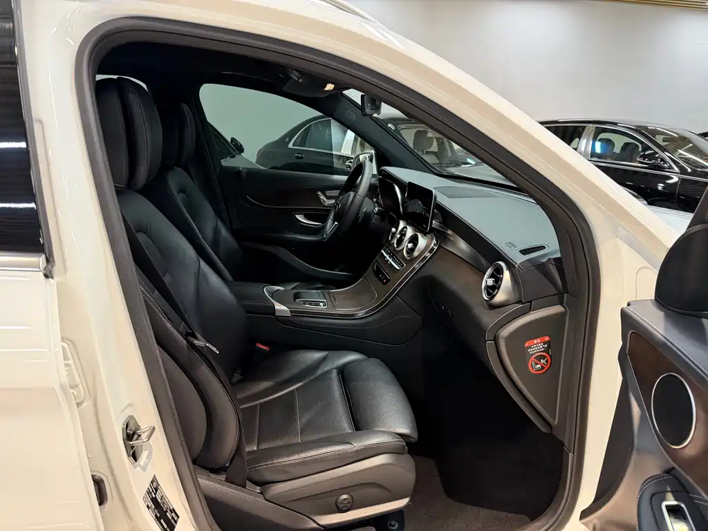 Mercedes-Benz GLC 2021 GLC 260 L 4MATIC Luxury