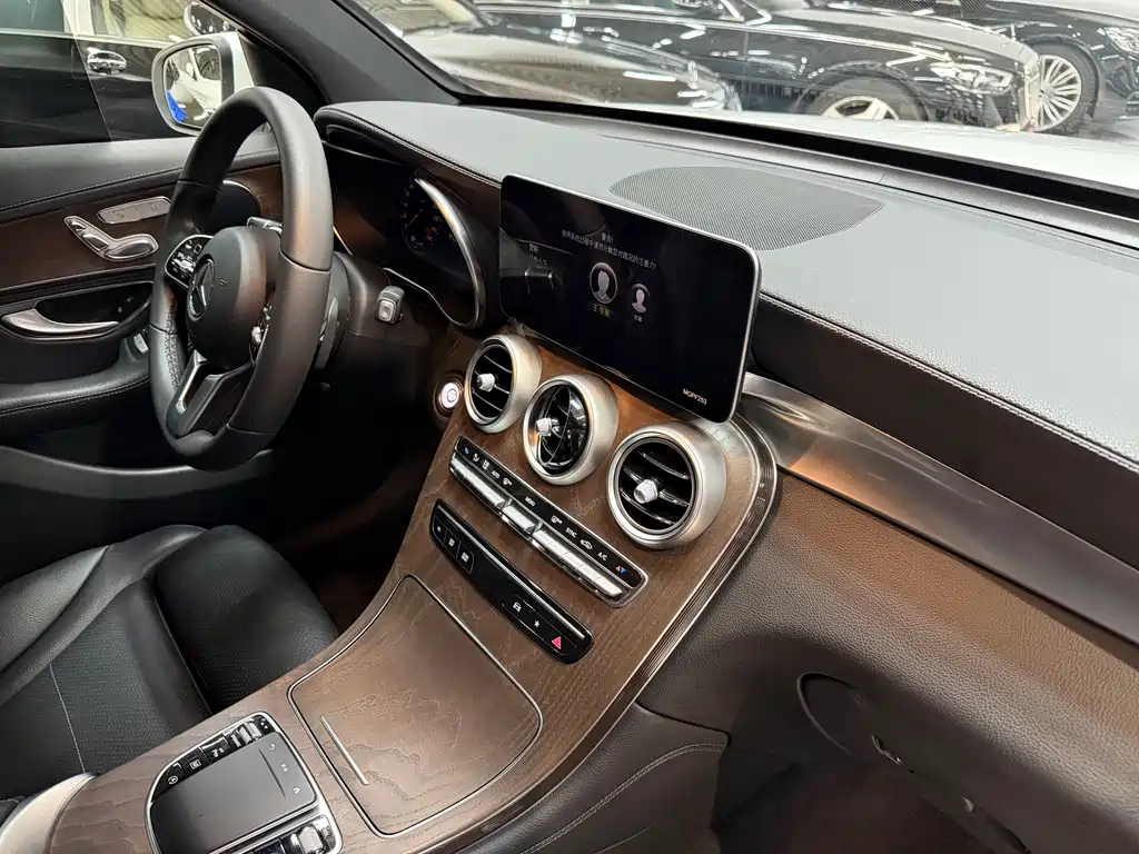 Mercedes-Benz GLC 2021 GLC 260 L 4MATIC Luxury