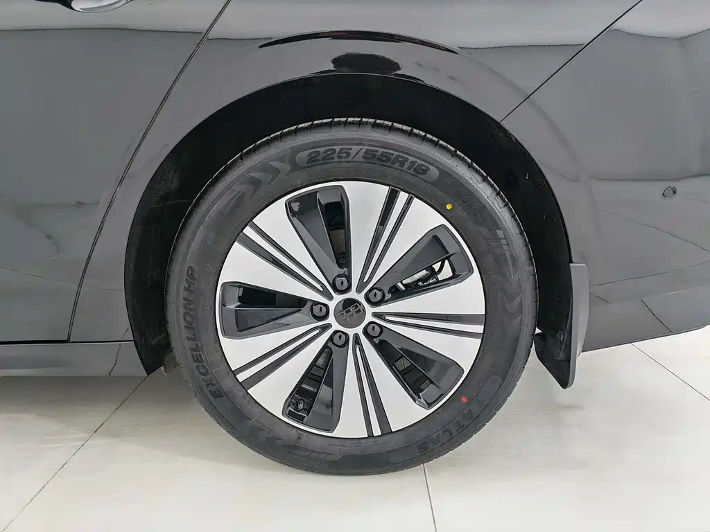 Geely Galaxy A7 EM 2025 EM-i 150km Explore+ Edition