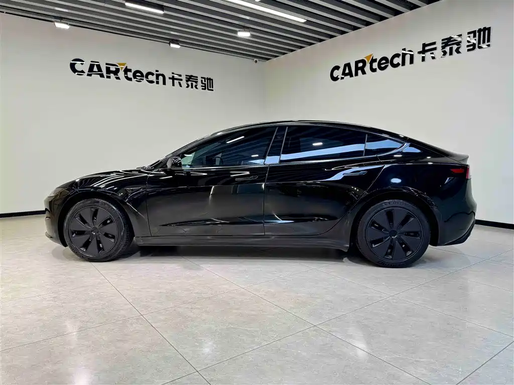 Tesla Model 3 2023 RWD