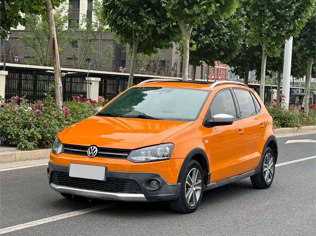 Volkswagen Cross Polo 2012 1.6L AT