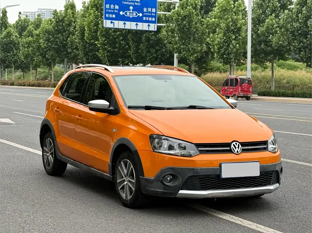 Volkswagen Cross Polo 2012 1.6L AT