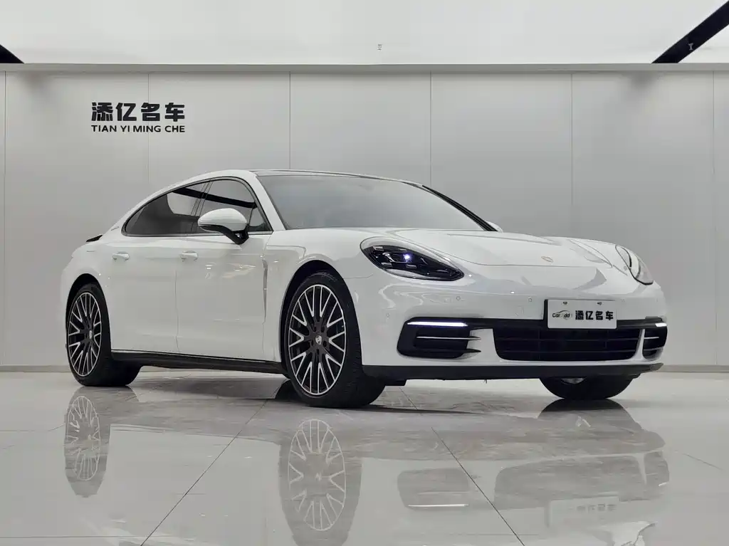 Porsche Panamera 4 Executive LWB 3.0T