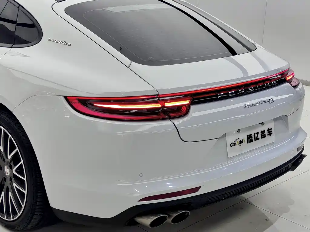 Porsche Panamera 4 Executive LWB 3.0T
