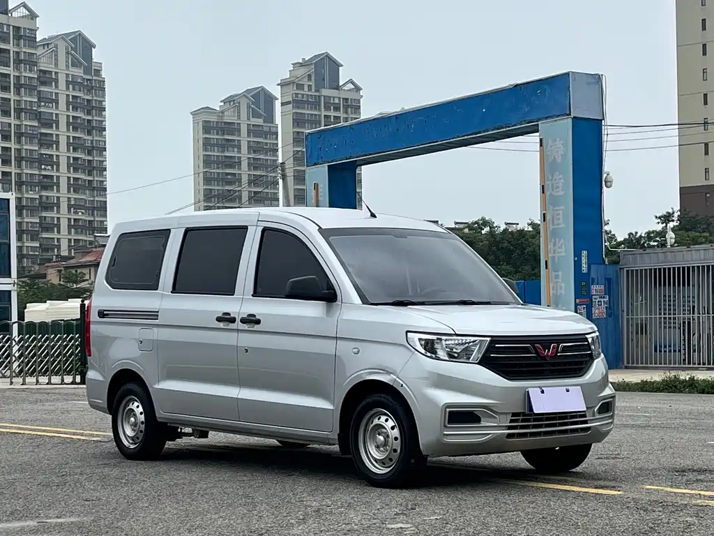 Wuling Hongguang V 2022 1.5L Jinqv Edition Electric Power Assist LAR