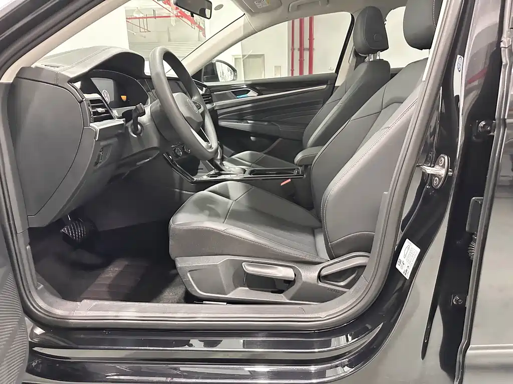 Passat 2024 280TSI Business Edition