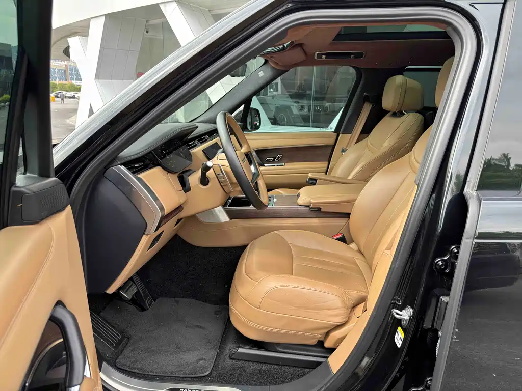 Range Rover 2023 3.0 L6 400PS Autobiography LWB