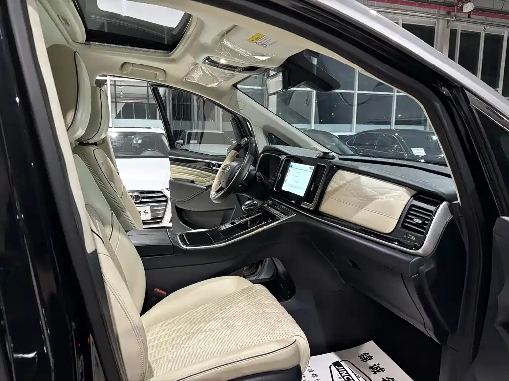 GAC Trumpchi M8 2021 Master Series 390T Four-Seat Glory Edition