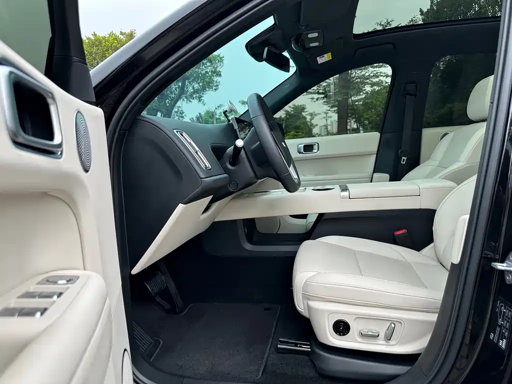 Li Auto L6 2024 Pro