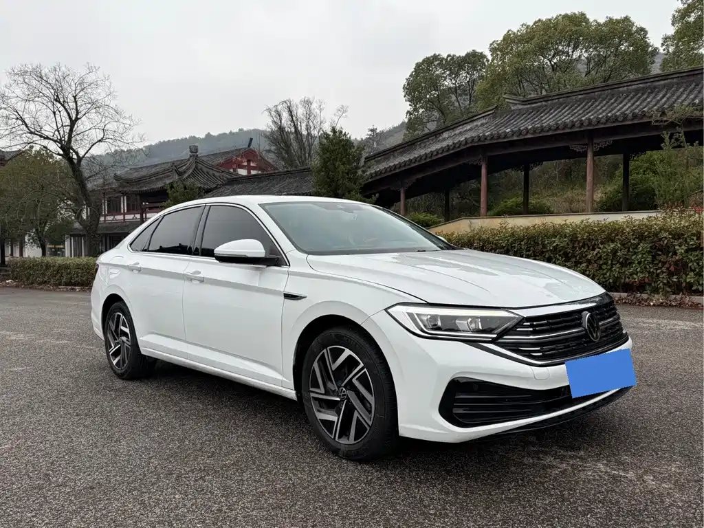 Volkswagen Sagitar 2023 300TSI DSG Beyond Edition