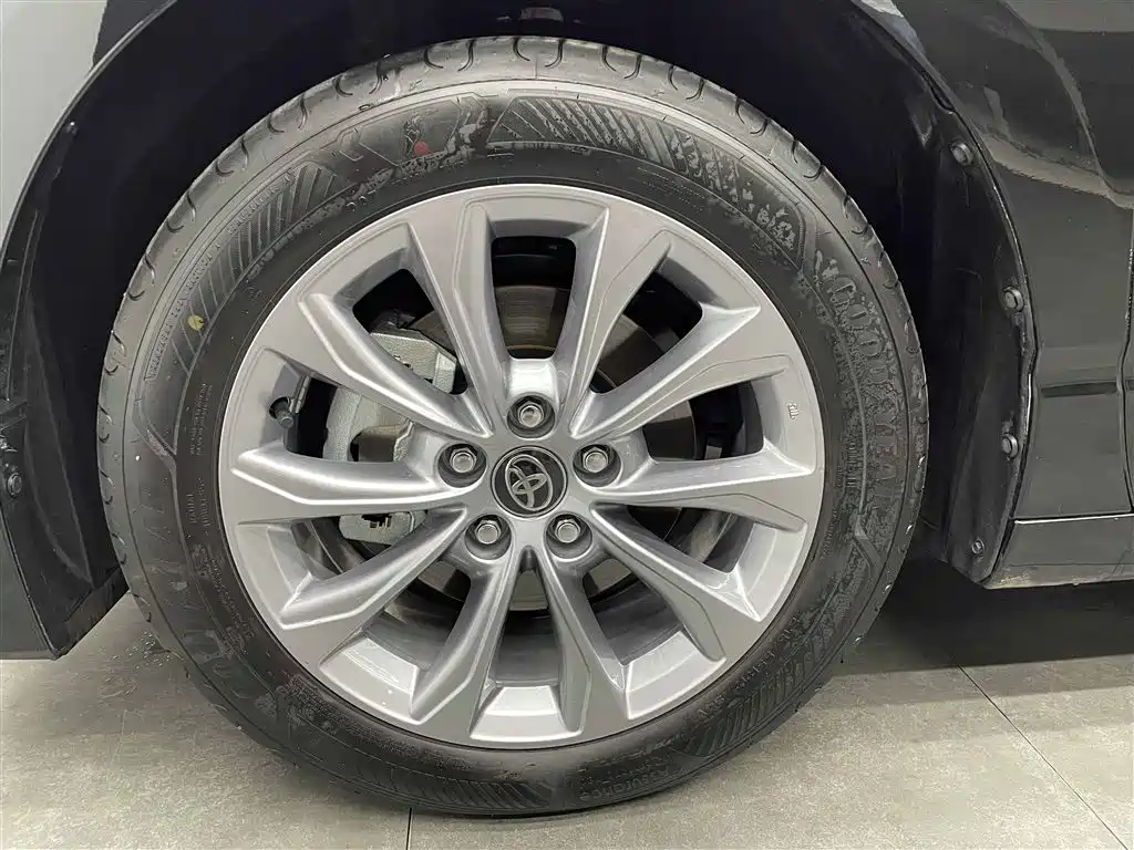 Toyota Avalon 2023 2.0L Base Edition